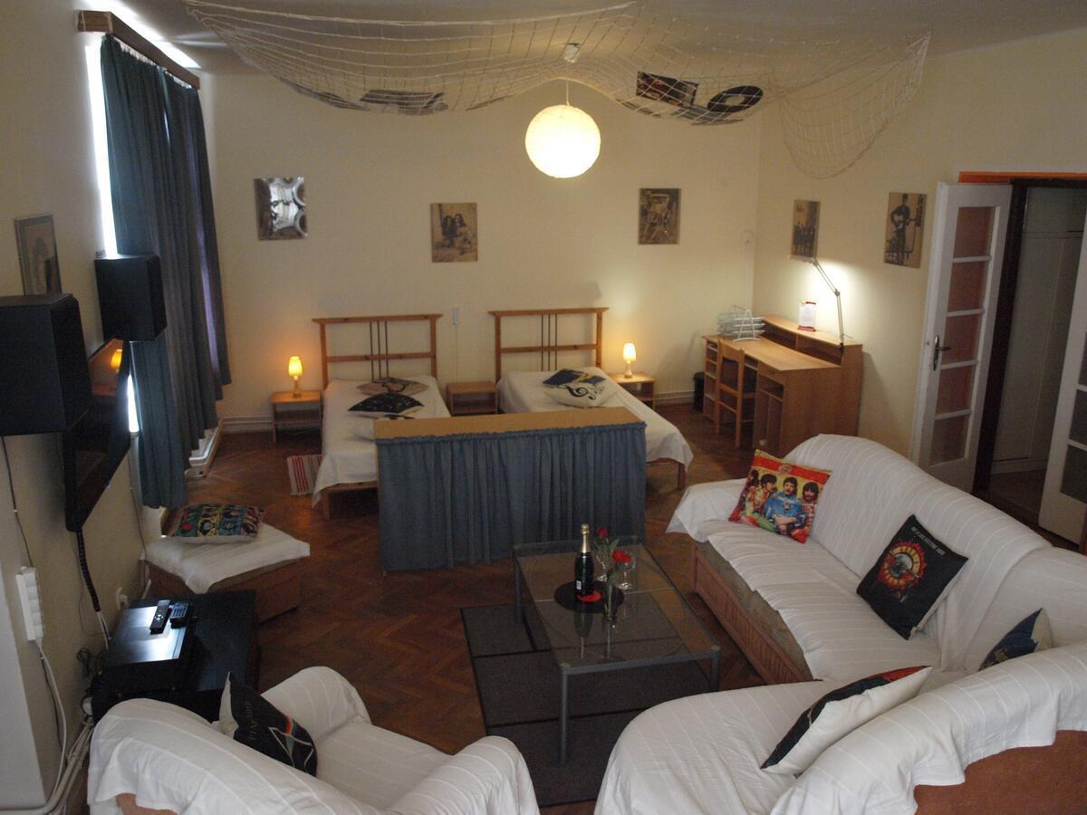 Apartmany Rossa Louny Extérieur photo